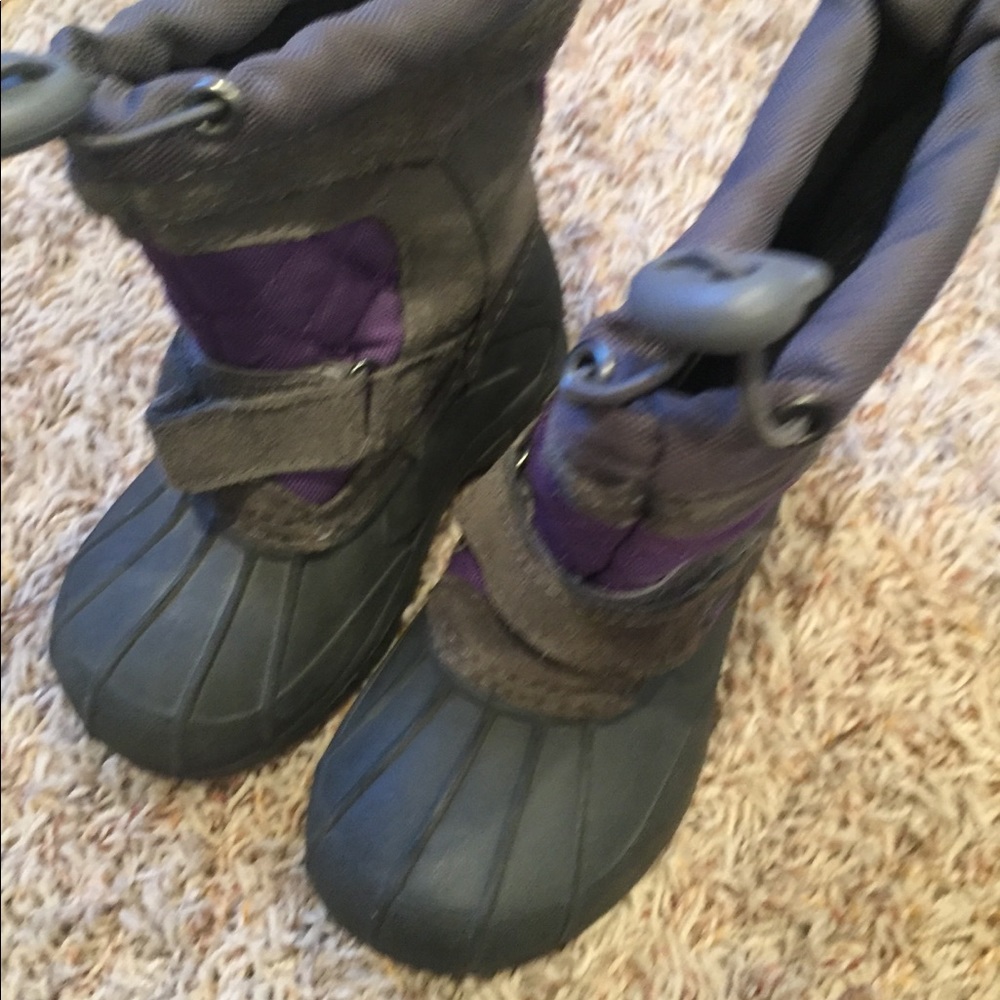 Girls snow boots